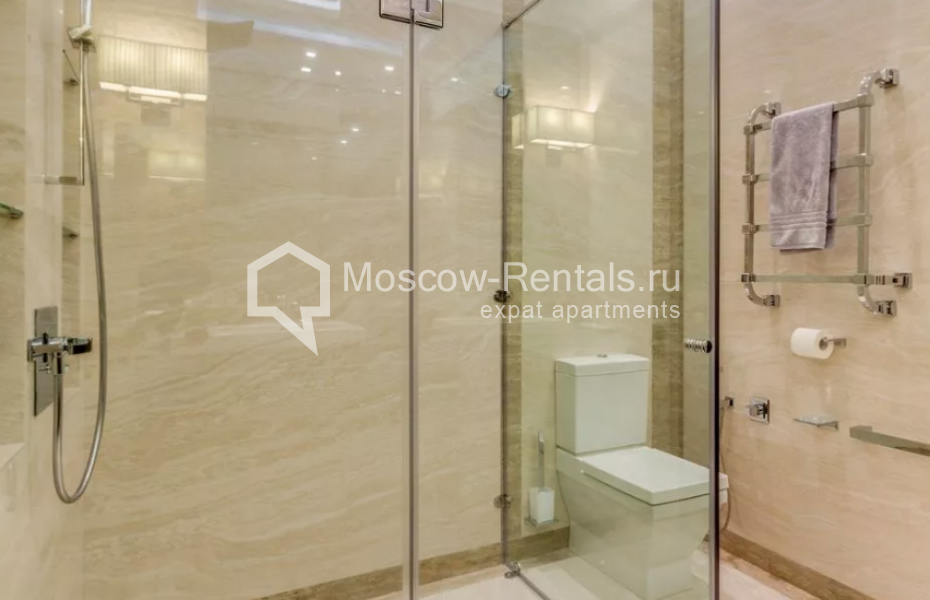 Photo #13 3-room (2 BR) apartment for <a href="http://moscow-rentals.ru/en/articles/long-term-rent" target="_blank">a long-term</a> rent
 in Russia, Moscow, 2nd Frunzenskaya str., 8