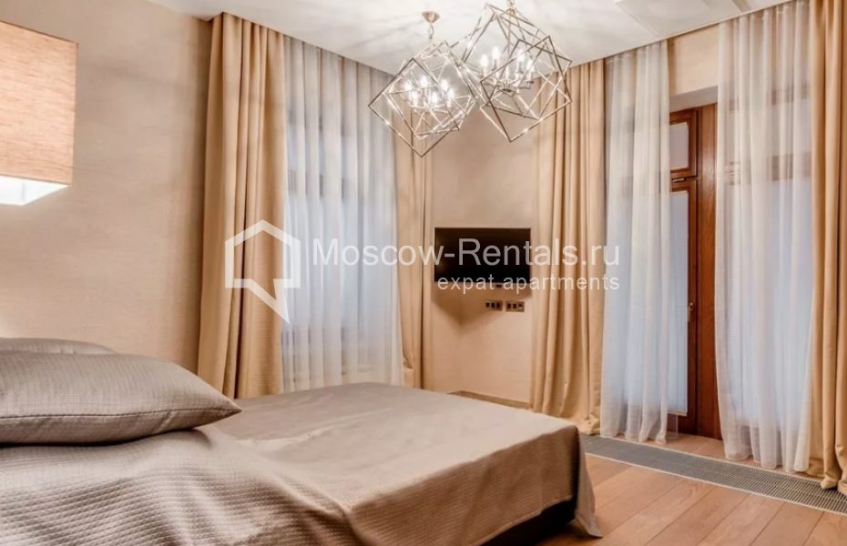 Photo #5 3-room (2 BR) apartment for <a href="http://moscow-rentals.ru/en/articles/long-term-rent" target="_blank">a long-term</a> rent
 in Russia, Moscow, 2nd Frunzenskaya str., 8