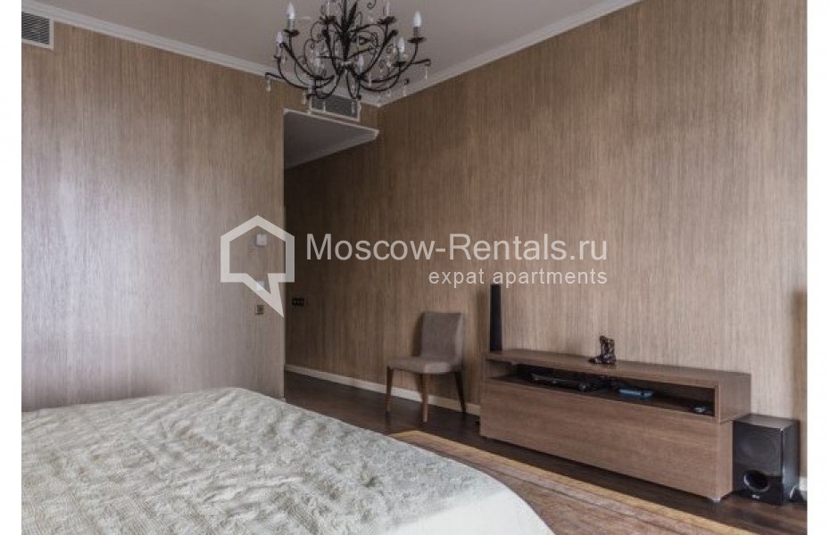 Photo #14 3-room (2 BR) apartment for <a href="http://moscow-rentals.ru/en/articles/long-term-rent" target="_blank">a long-term</a> rent
 in Russia, Moscow, Presnenskaya emb, 8с1