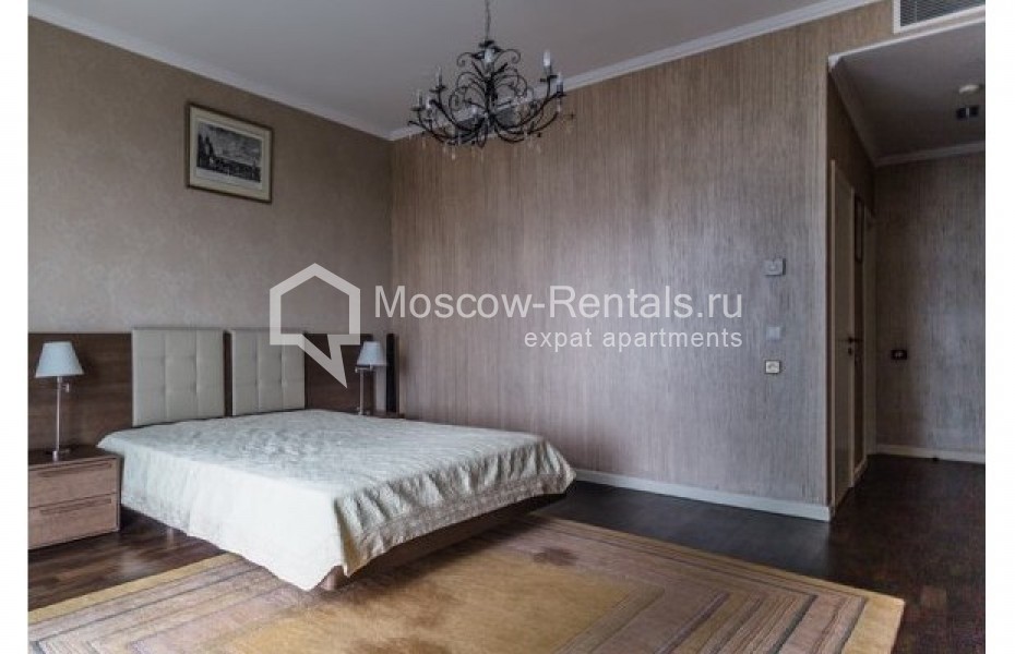 Photo #13 3-room (2 BR) apartment for <a href="http://moscow-rentals.ru/en/articles/long-term-rent" target="_blank">a long-term</a> rent
 in Russia, Moscow, Presnenskaya emb, 8с1