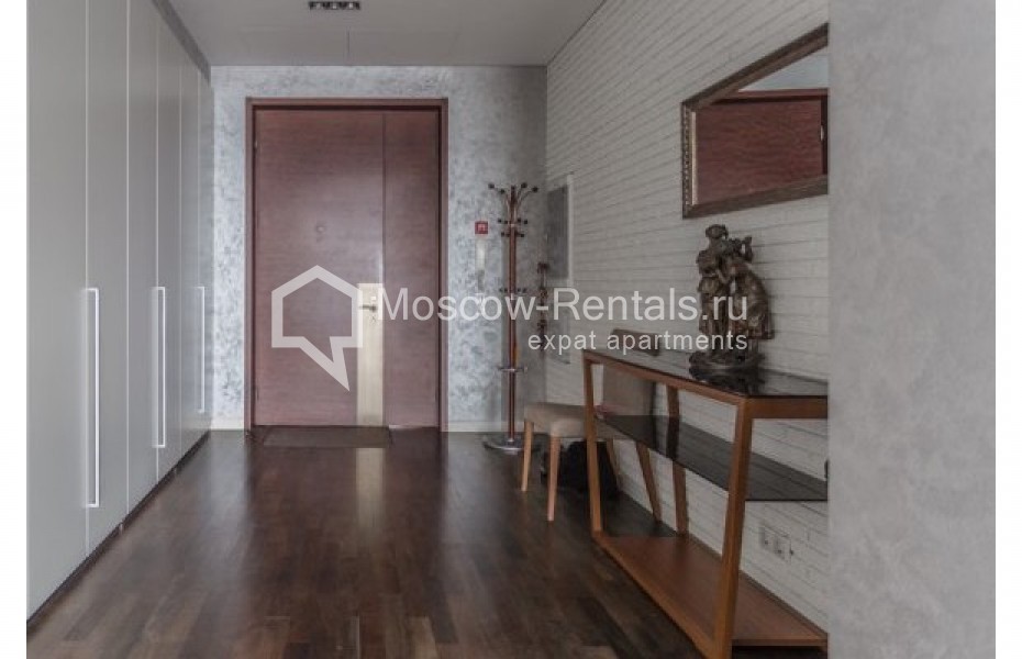 Photo #26 3-room (2 BR) apartment for <a href="http://moscow-rentals.ru/en/articles/long-term-rent" target="_blank">a long-term</a> rent
 in Russia, Moscow, Presnenskaya emb, 8с1