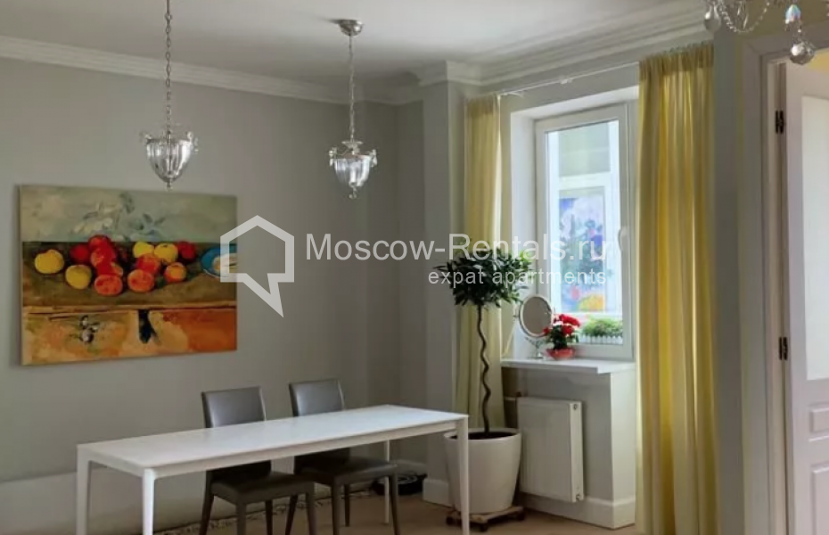 Photo #2 2-room (1 BR) apartment for <a href="http://moscow-rentals.ru/en/articles/long-term-rent" target="_blank">a long-term</a> rent
 in Russia, Moscow, pr Berezovoi roshchi, 12