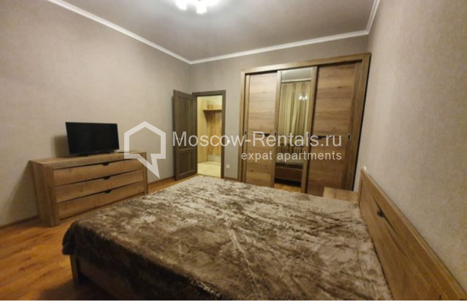 Photo #3 3-room (2 BR) apartment for <a href="http://moscow-rentals.ru/en/articles/long-term-rent" target="_blank">a long-term</a> rent
 in Russia, Moscow, Vernadskogo prosp., 9/10