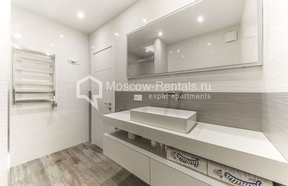 Photo #16 2-room (1 BR) apartment for <a href="http://moscow-rentals.ru/en/articles/long-term-rent" target="_blank">a long-term</a> rent
 in Russia, Moscow, Karamyshevskaya emb., 34