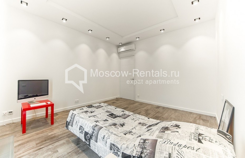 Photo #12 2-room (1 BR) apartment for <a href="http://moscow-rentals.ru/en/articles/long-term-rent" target="_blank">a long-term</a> rent
 in Russia, Moscow, Karamyshevskaya emb., 34