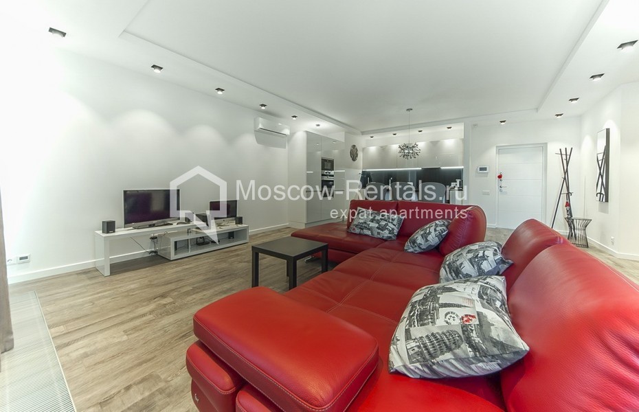 Photo #5 2-room (1 BR) apartment for <a href="http://moscow-rentals.ru/en/articles/long-term-rent" target="_blank">a long-term</a> rent
 in Russia, Moscow, Karamyshevskaya emb., 34