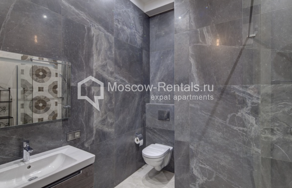 Photo #10 3-room (2 BR) apartment for <a href="http://moscow-rentals.ru/en/articles/long-term-rent" target="_blank">a long-term</a> rent
 in Russia, Moscow, Komsomolskyi prosp., 42С2