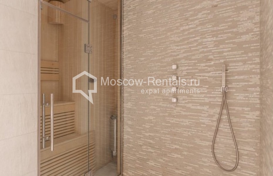 Photo #17 4-room (3 BR) apartment for <a href="http://moscow-rentals.ru/en/articles/long-term-rent" target="_blank">a long-term</a> rent
 in Russia, Moscow, Sadovaya-Spasskaya str, 19к1