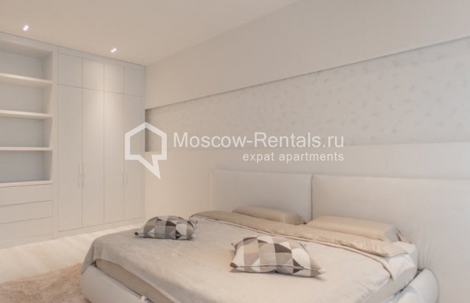 Photo #10 4-room (3 BR) apartment for <a href="http://moscow-rentals.ru/en/articles/long-term-rent" target="_blank">a long-term</a> rent
 in Russia, Moscow, Sadovaya-Spasskaya str, 19к1