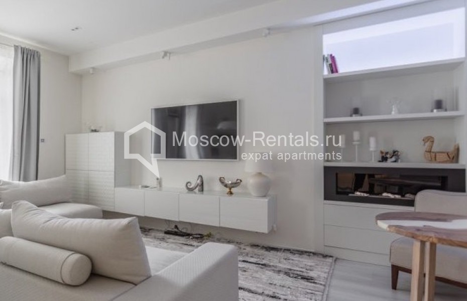 Photo #4 4-room (3 BR) apartment for <a href="http://moscow-rentals.ru/en/articles/long-term-rent" target="_blank">a long-term</a> rent
 in Russia, Moscow, Sadovaya-Spasskaya str, 19к1