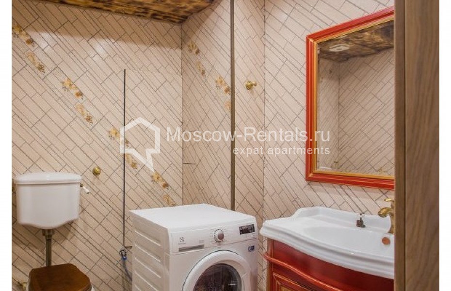 Photo #11 3-room (2 BR) apartment for <a href="http://moscow-rentals.ru/en/articles/long-term-rent" target="_blank">a long-term</a> rent
 in Russia, Moscow, 3rd Kadashevskyi lane, 7-9С1