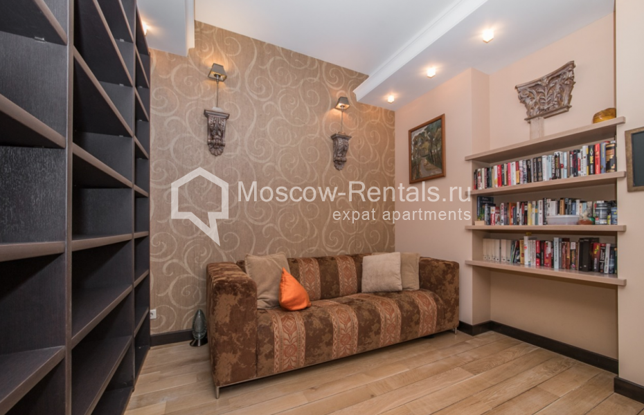 Photo #13 4-room (3 BR) apartment for <a href="http://moscow-rentals.ru/en/articles/long-term-rent" target="_blank">a long-term</a> rent
 in Russia, Moscow, Leninkyi propsp, 106К1