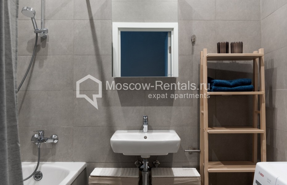 Photo #14 2-room (1 BR) apartment for <a href="http://moscow-rentals.ru/en/articles/long-term-rent" target="_blank">a long-term</a> rent
 in Russia, Moscow, Presnenskyi Val, 21