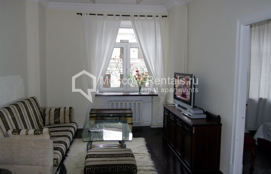Photo #4 2-room (1 BR) apartment for <a href="http://moscow-rentals.ru/en/articles/long-term-rent" target="_blank">a long-term</a> rent
 in Russia, Moscow, Novinksyi blv, 18с1