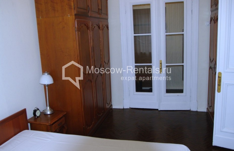 Photo #12 2-room (1 BR) apartment for <a href="http://moscow-rentals.ru/en/articles/long-term-rent" target="_blank">a long-term</a> rent
 in Russia, Moscow, Novinksyi blv, 18с1
