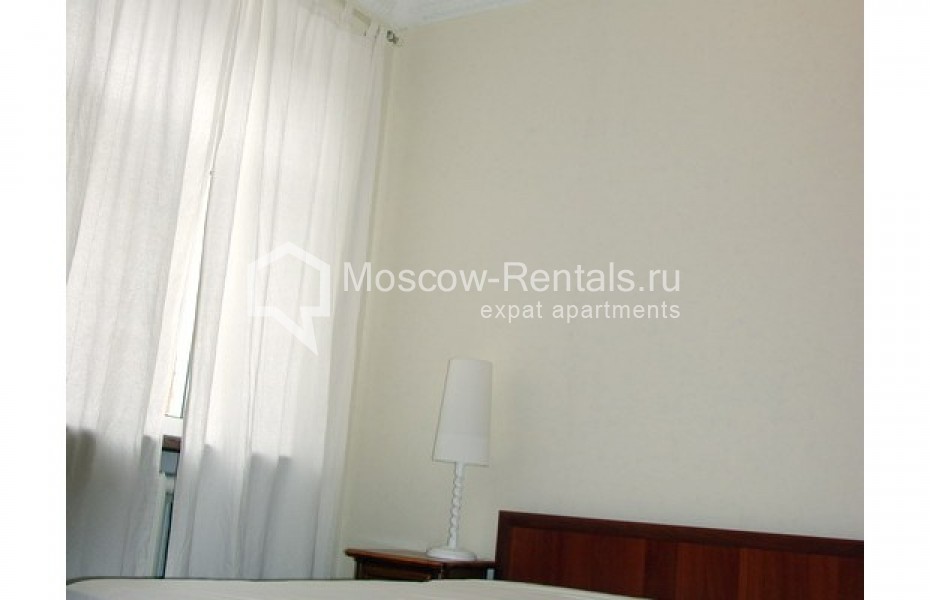 Photo #13 2-room (1 BR) apartment for <a href="http://moscow-rentals.ru/en/articles/long-term-rent" target="_blank">a long-term</a> rent
 in Russia, Moscow, Novinksyi blv, 18с1