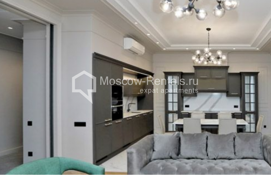 Photo #2 3-room (2 BR) apartment for <a href="http://moscow-rentals.ru/en/articles/long-term-rent" target="_blank">a long-term</a> rent
 in Russia, Moscow, Lva Tolstogo str, 23