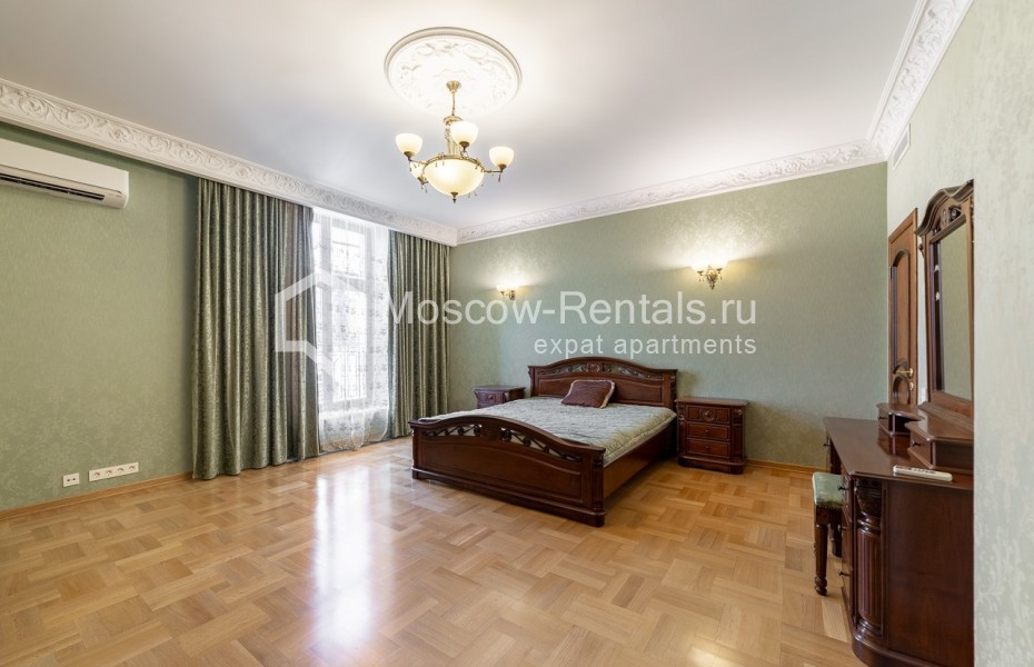 Photo #8 4-room (3 BR) apartment for <a href="http://moscow-rentals.ru/en/articles/long-term-rent" target="_blank">a long-term</a> rent
 in Russia, Moscow, Podsosenskyi lane, 3