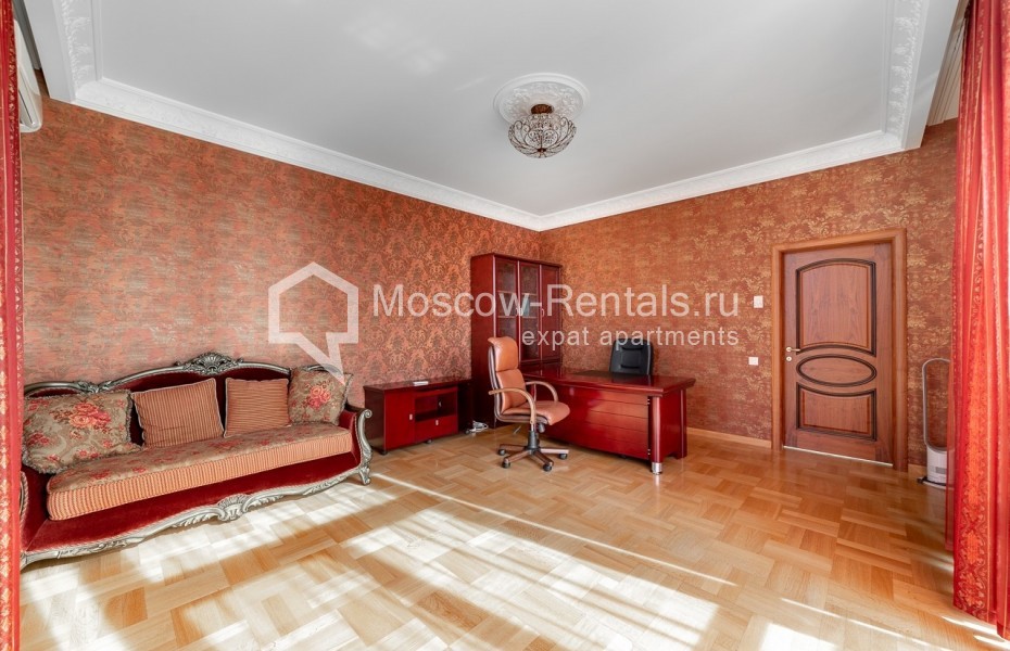 Photo #18 4-room (3 BR) apartment for <a href="http://moscow-rentals.ru/en/articles/long-term-rent" target="_blank">a long-term</a> rent
 in Russia, Moscow, Podsosenskyi lane, 3