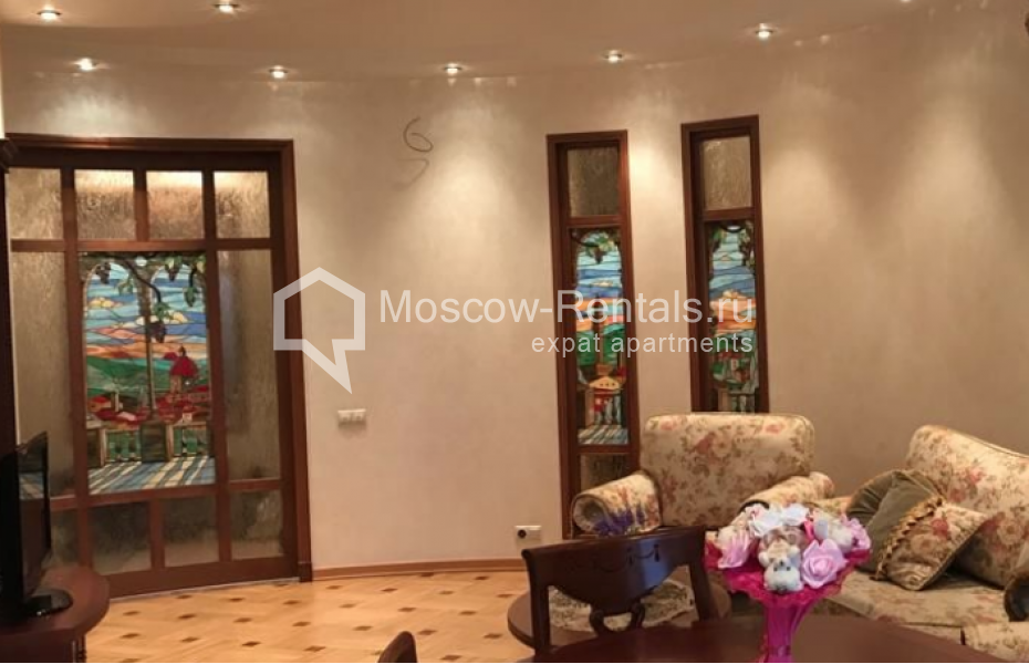Photo #1 3-room (2 BR) apartment for <a href="http://moscow-rentals.ru/en/articles/long-term-rent" target="_blank">a long-term</a> rent
 in Russia, Moscow, Istrinskaya str, 8 к 3