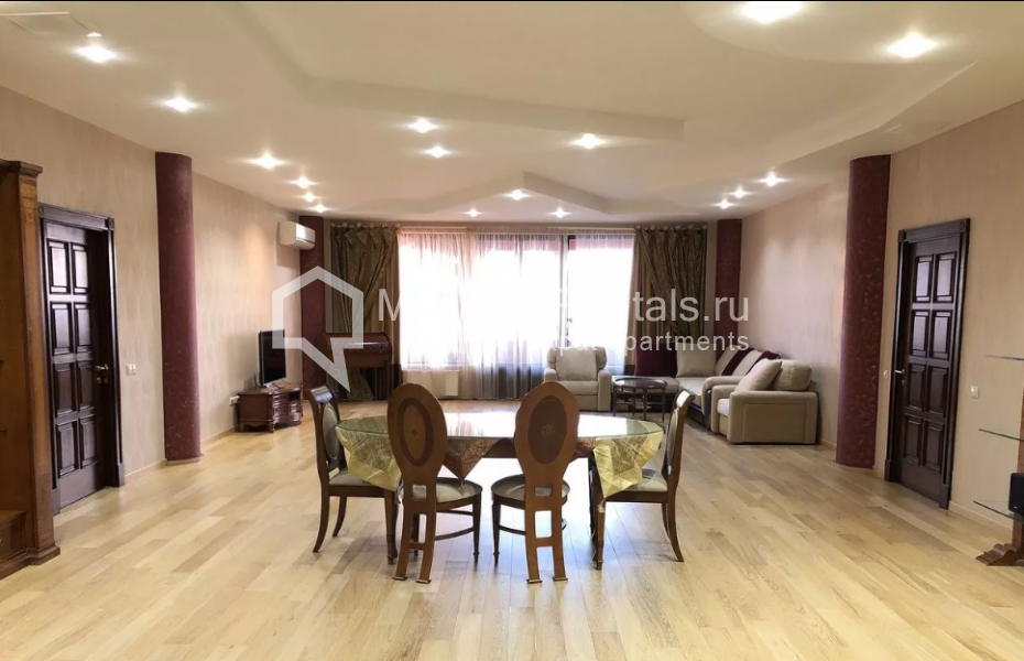 Photo #2 3-room (2 BR) apartment for <a href="http://moscow-rentals.ru/en/articles/long-term-rent" target="_blank">a long-term</a> rent
 in Russia, Moscow, Mozhaiskoe shosse,  2
