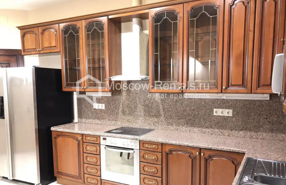 Photo #10 3-room (2 BR) apartment for <a href="http://moscow-rentals.ru/en/articles/long-term-rent" target="_blank">a long-term</a> rent
 in Russia, Moscow, Mozhaiskoe shosse,  2