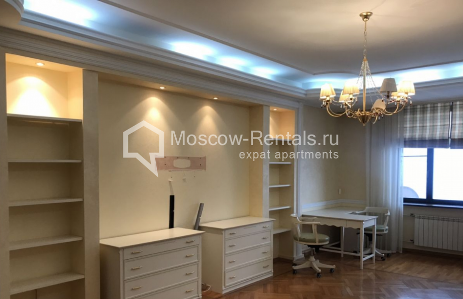 Photo #8 4-room (3 BR) apartment for <a href="http://moscow-rentals.ru/en/articles/long-term-rent" target="_blank">a long-term</a> rent
 in Russia, Moscow, Rublevskoe shosse, 11К2
