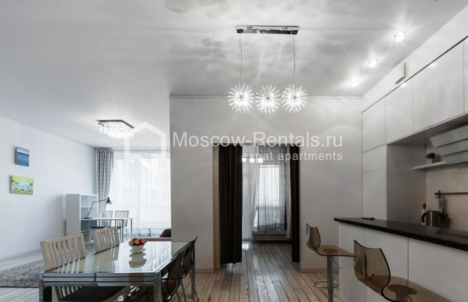 Photo #9 3-room (2 BR) apartment for <a href="http://moscow-rentals.ru/en/articles/long-term-rent" target="_blank">a long-term</a> rent
 in Russia, Moscow, Usacheva str, 2С3