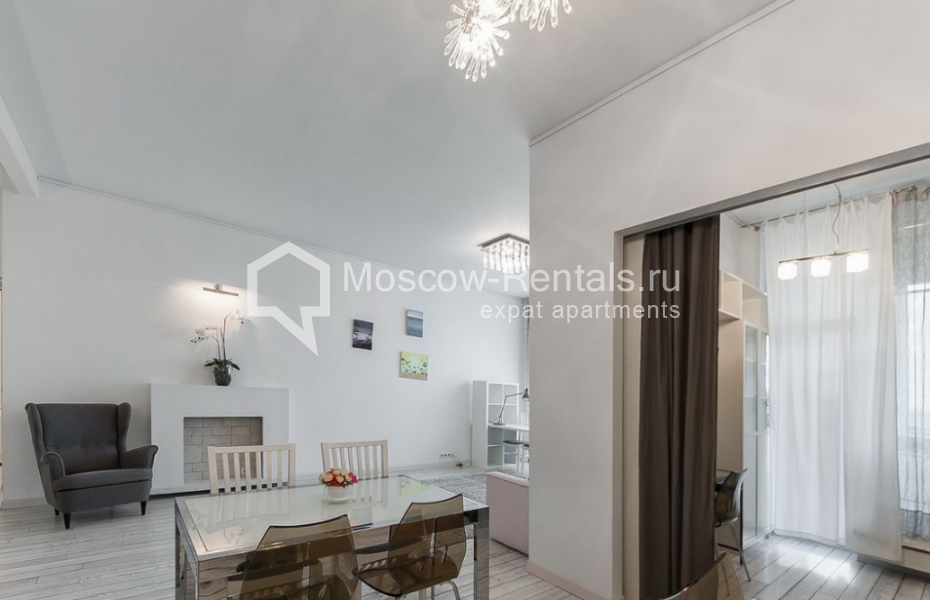 Photo #10 3-room (2 BR) apartment for <a href="http://moscow-rentals.ru/en/articles/long-term-rent" target="_blank">a long-term</a> rent
 in Russia, Moscow, Usacheva str, 2С3