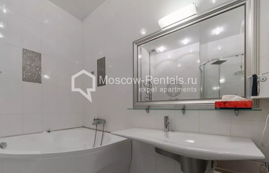 Photo #21 3-room (2 BR) apartment for <a href="http://moscow-rentals.ru/en/articles/long-term-rent" target="_blank">a long-term</a> rent
 in Russia, Moscow, Usacheva str, 2С3