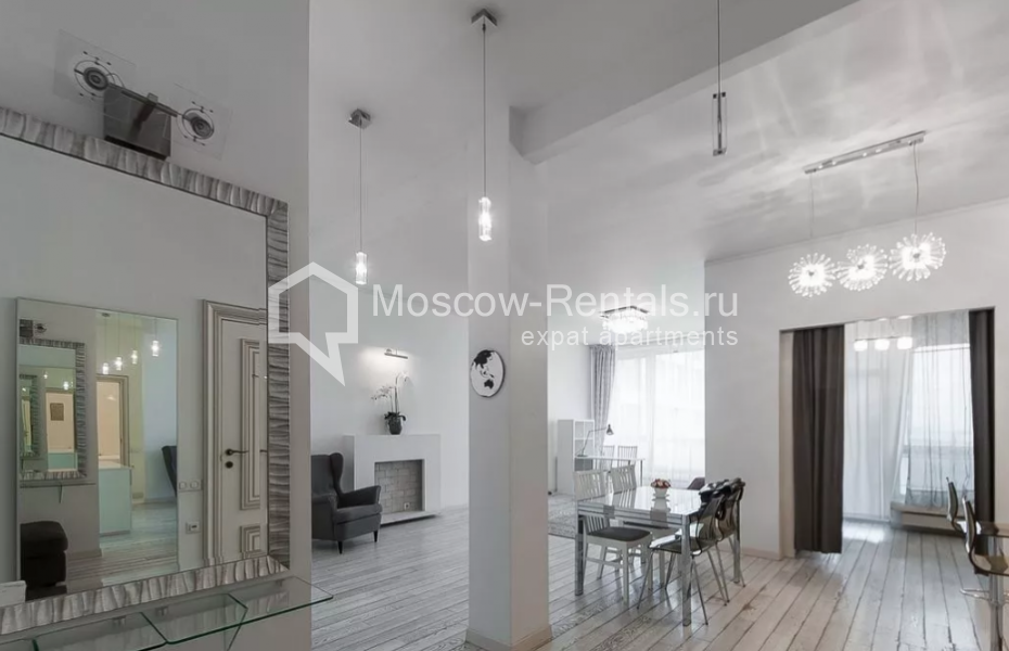Photo #1 3-room (2 BR) apartment for <a href="http://moscow-rentals.ru/en/articles/long-term-rent" target="_blank">a long-term</a> rent
 in Russia, Moscow, Usacheva str, 2С3