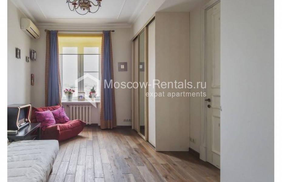 Photo #12 3-room (2 BR) apartment for <a href="http://moscow-rentals.ru/en/articles/long-term-rent" target="_blank">a long-term</a> rent
 in Russia, Moscow, Tverskaya str., 19А