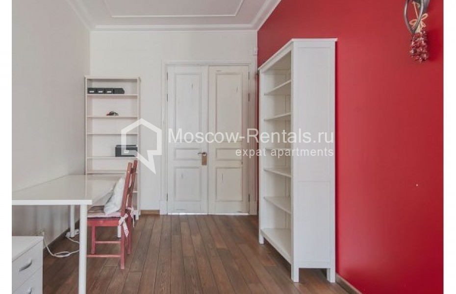 Photo #14 3-room (2 BR) apartment for <a href="http://moscow-rentals.ru/en/articles/long-term-rent" target="_blank">a long-term</a> rent
 in Russia, Moscow, Tverskaya str., 19А