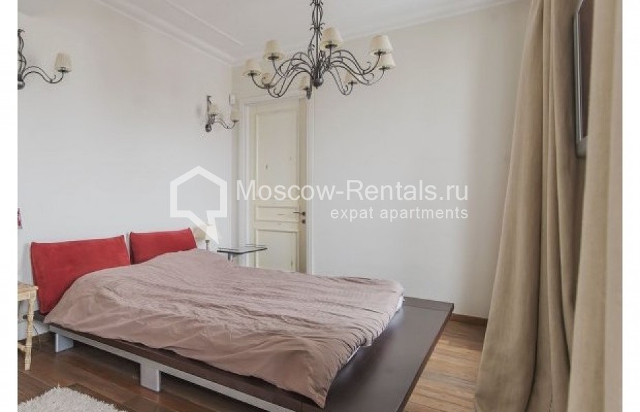 Photo #9 3-room (2 BR) apartment for <a href="http://moscow-rentals.ru/en/articles/long-term-rent" target="_blank">a long-term</a> rent
 in Russia, Moscow, Tverskaya str., 19А