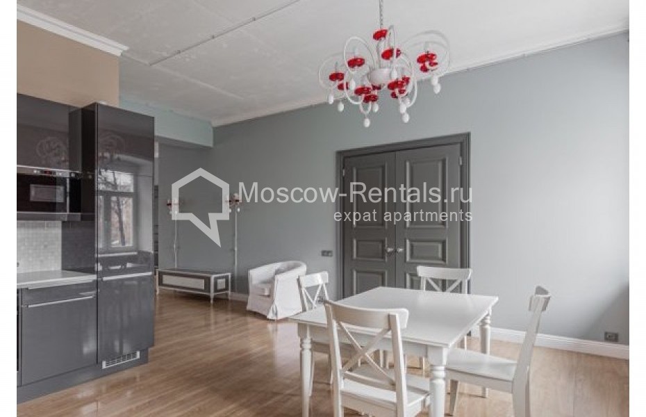 Photo #6 4-room (3 BR) apartment for <a href="http://moscow-rentals.ru/en/articles/long-term-rent" target="_blank">a long-term</a> rent
 in Russia, Moscow, Malyi Kozlovskyi lane, 8