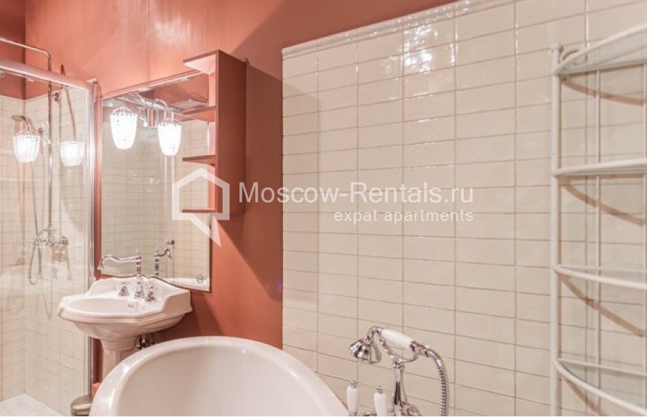 Photo #20 4-room (3 BR) apartment for <a href="http://moscow-rentals.ru/en/articles/long-term-rent" target="_blank">a long-term</a> rent
 in Russia, Moscow, Malyi Kozlovskyi lane, 8