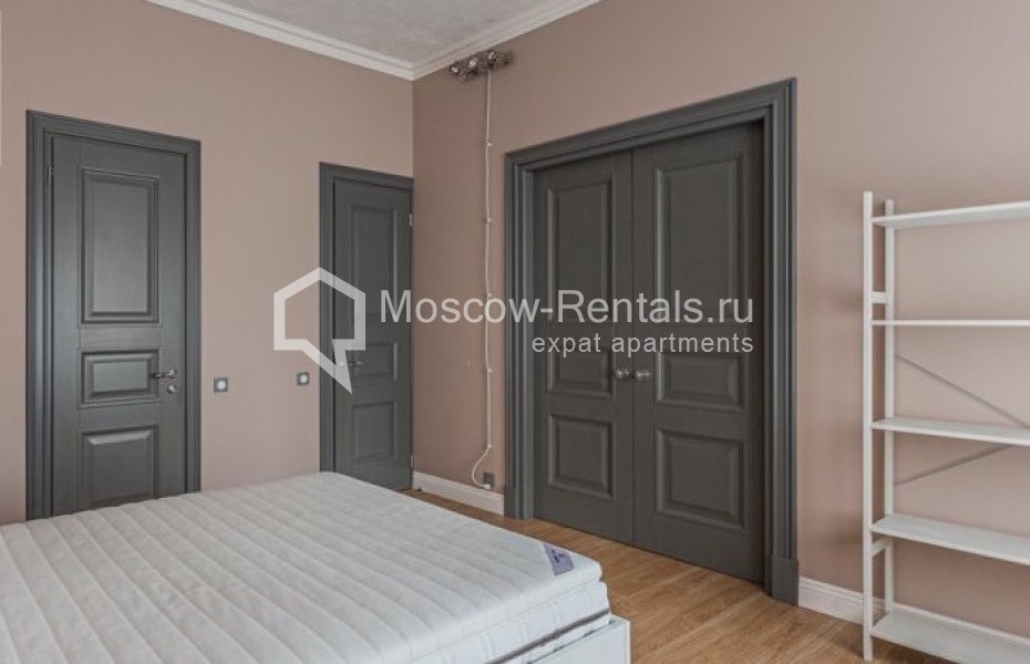Photo #16 4-room (3 BR) apartment for <a href="http://moscow-rentals.ru/en/articles/long-term-rent" target="_blank">a long-term</a> rent
 in Russia, Moscow, Malyi Kozlovskyi lane, 8