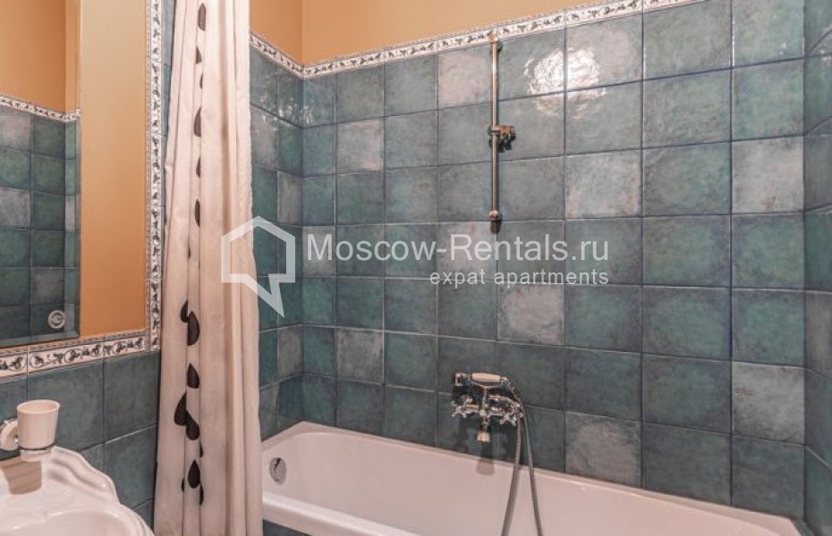 Photo #23 4-room (3 BR) apartment for <a href="http://moscow-rentals.ru/en/articles/long-term-rent" target="_blank">a long-term</a> rent
 in Russia, Moscow, Malyi Kozlovskyi lane, 8