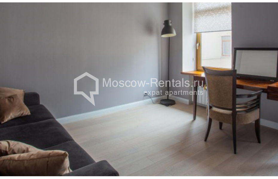 Photo #6 3-room (2 BR) apartment for <a href="http://moscow-rentals.ru/en/articles/long-term-rent" target="_blank">a long-term</a> rent
 in Russia, Moscow, Malaya Bronnaya str, 10С2