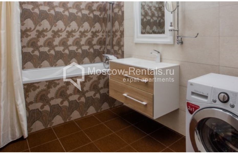 Photo #7 3-room (2 BR) apartment for <a href="http://moscow-rentals.ru/en/articles/long-term-rent" target="_blank">a long-term</a> rent
 in Russia, Moscow, Malaya Bronnaya str, 10С2