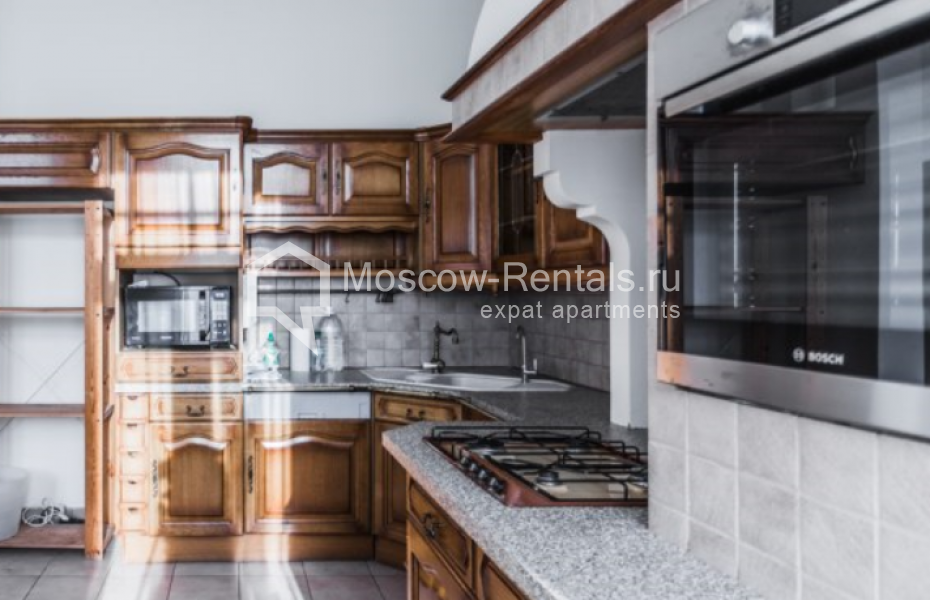 Photo #6 4-room (3 BR) apartment for <a href="http://moscow-rentals.ru/en/articles/long-term-rent" target="_blank">a long-term</a> rent
 in Russia, Moscow, Arkhangelskyi lane, 9