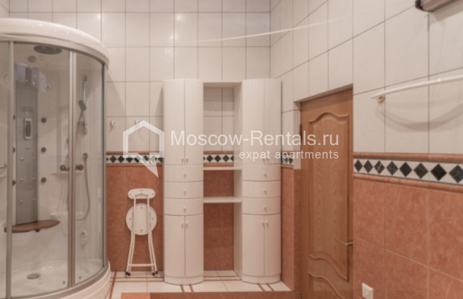 Photo #19 4-room (3 BR) apartment for <a href="http://moscow-rentals.ru/en/articles/long-term-rent" target="_blank">a long-term</a> rent
 in Russia, Moscow, Arkhangelskyi lane, 9