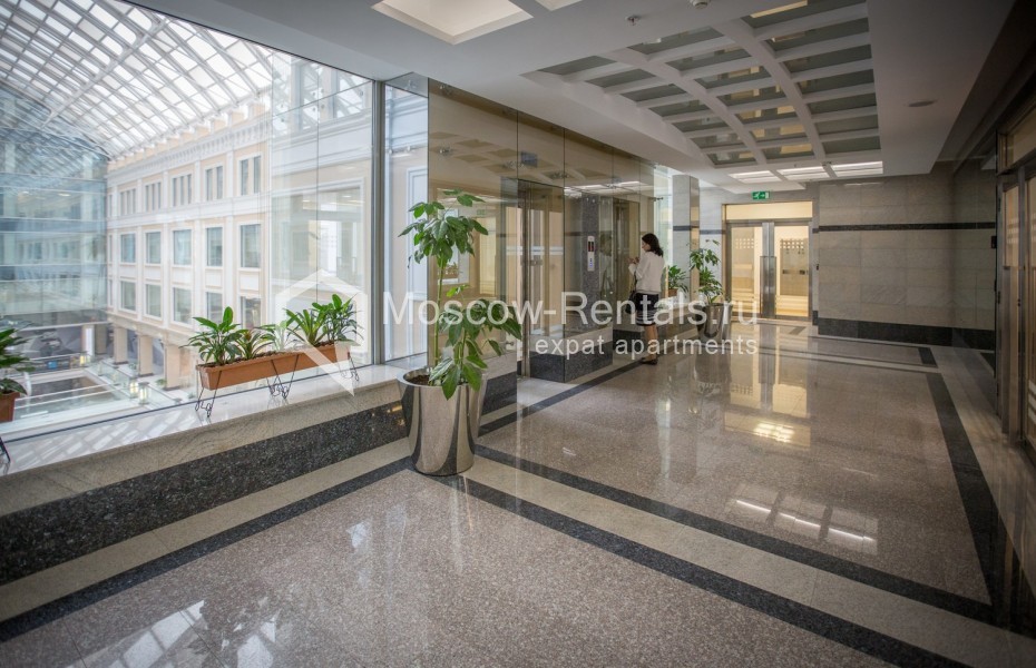 Photo #9 Office for <a href="http://moscow-rentals.ru/en/articles/long-term-rent" target="_blank">a long-term</a> rent
 in Russia, Moscow, Nikolskaya street, 10