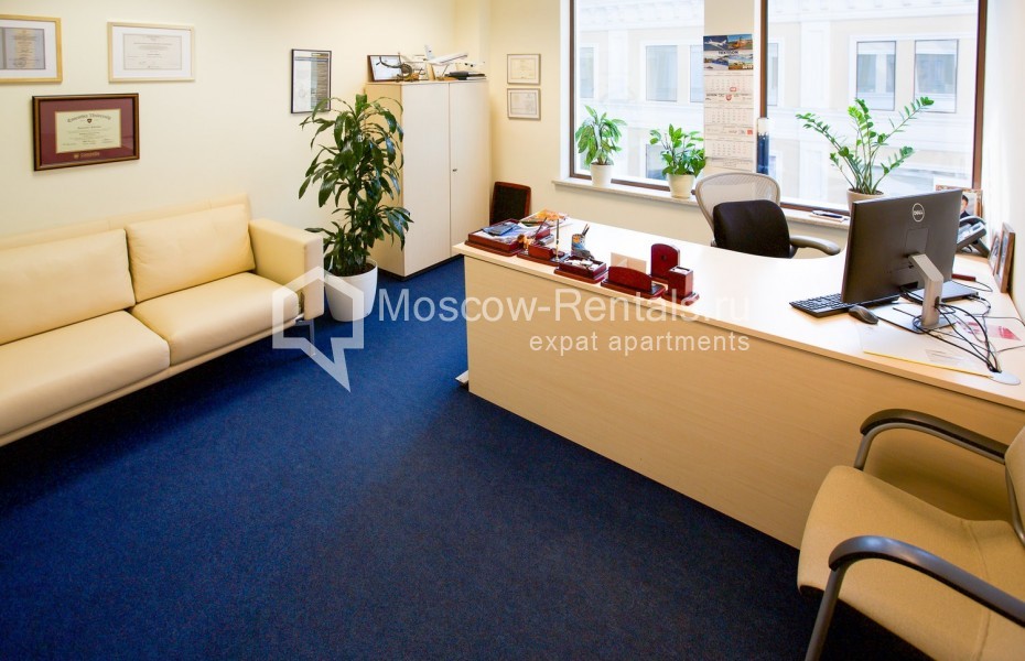 Photo #11 Office for <a href="http://moscow-rentals.ru/en/articles/long-term-rent" target="_blank">a long-term</a> rent
 in Russia, Moscow, Nikolskaya street, 10