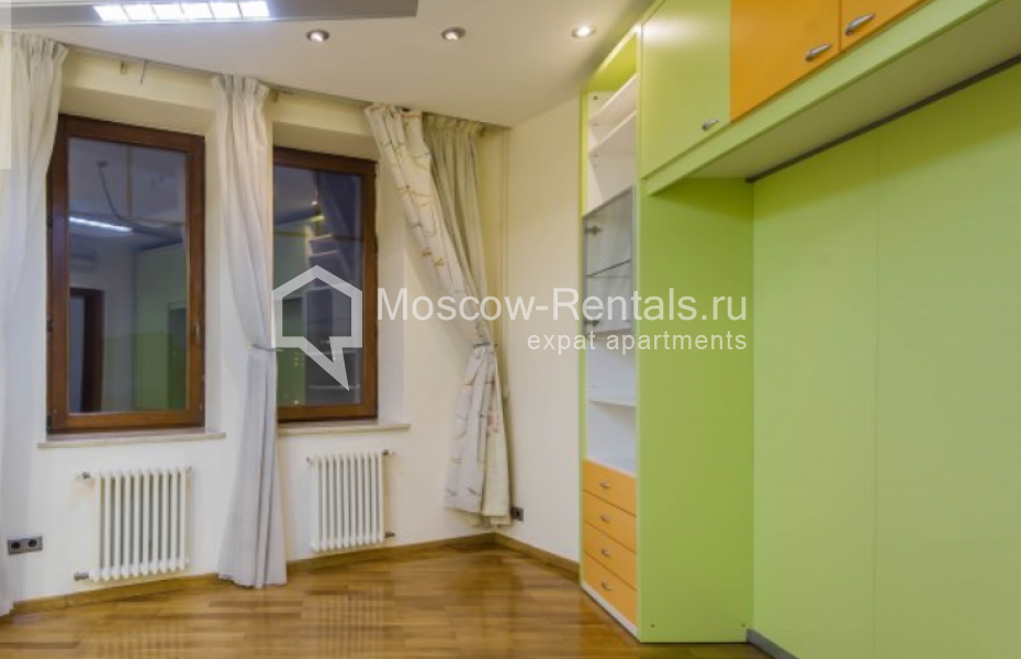 Photo #12 4-room (3 BR) apartment for <a href="http://moscow-rentals.ru/en/articles/long-term-rent" target="_blank">a long-term</a> rent
 in Russia, Moscow, Staroslobodskaya str, 3