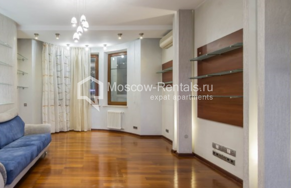 Photo #3 4-room (3 BR) apartment for <a href="http://moscow-rentals.ru/en/articles/long-term-rent" target="_blank">a long-term</a> rent
 in Russia, Moscow, Staroslobodskaya str, 3