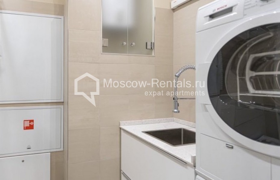 Photo #16 4-room (3 BR) apartment for <a href="http://moscow-rentals.ru/en/articles/long-term-rent" target="_blank">a long-term</a> rent
 in Russia, Moscow, Malaya Pirogovskaya str., 8