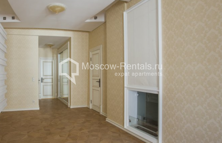 Photo #8 4-room (3 BR) apartment for <a href="http://moscow-rentals.ru/en/articles/long-term-rent" target="_blank">a long-term</a> rent
 in Russia, Moscow, Malyi Kozikhinsky lane, 14