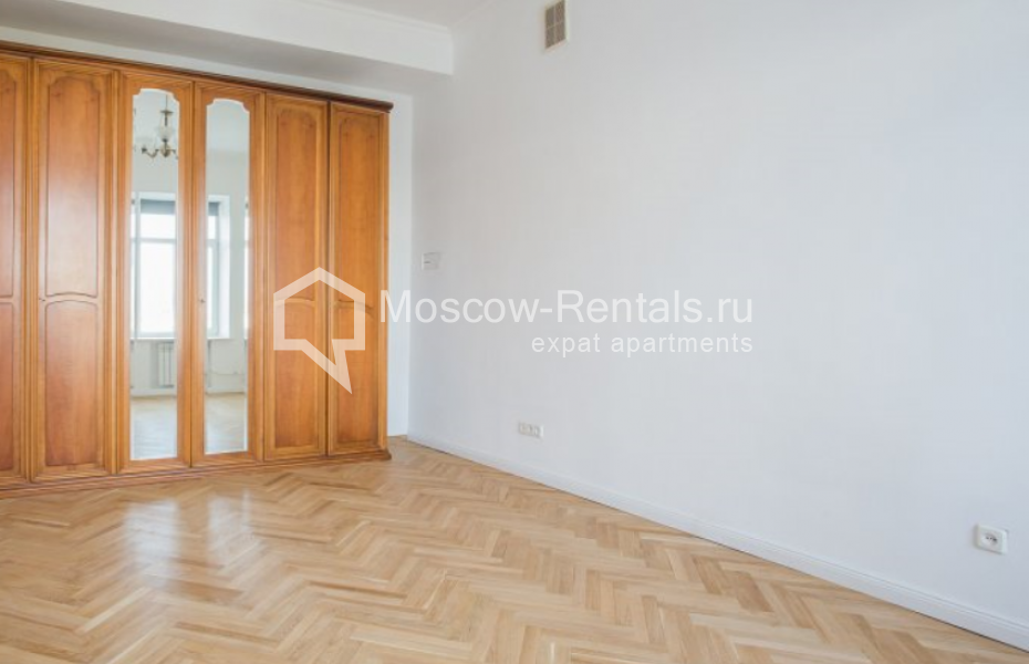 Photo #7 3-room (2 BR) apartment for <a href="http://moscow-rentals.ru/en/articles/long-term-rent" target="_blank">a long-term</a> rent
 in Russia, Moscow, Golikovskyi lane, 13