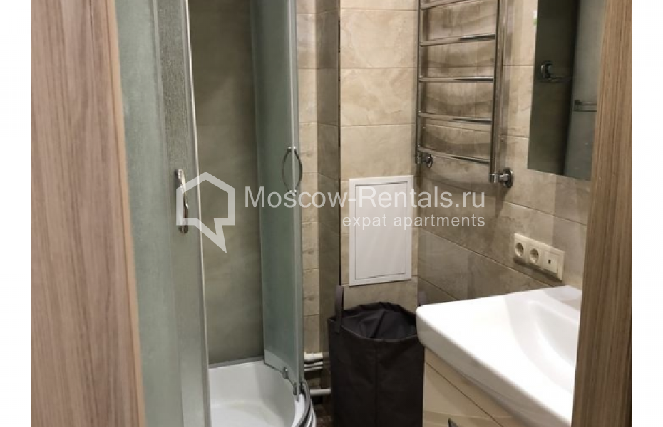 Photo #9 3-room (2 BR) apartment for <a href="http://moscow-rentals.ru/en/articles/long-term-rent" target="_blank">a long-term</a> rent
 in Russia, Moscow, Chistoprudnyi blv, 12К2